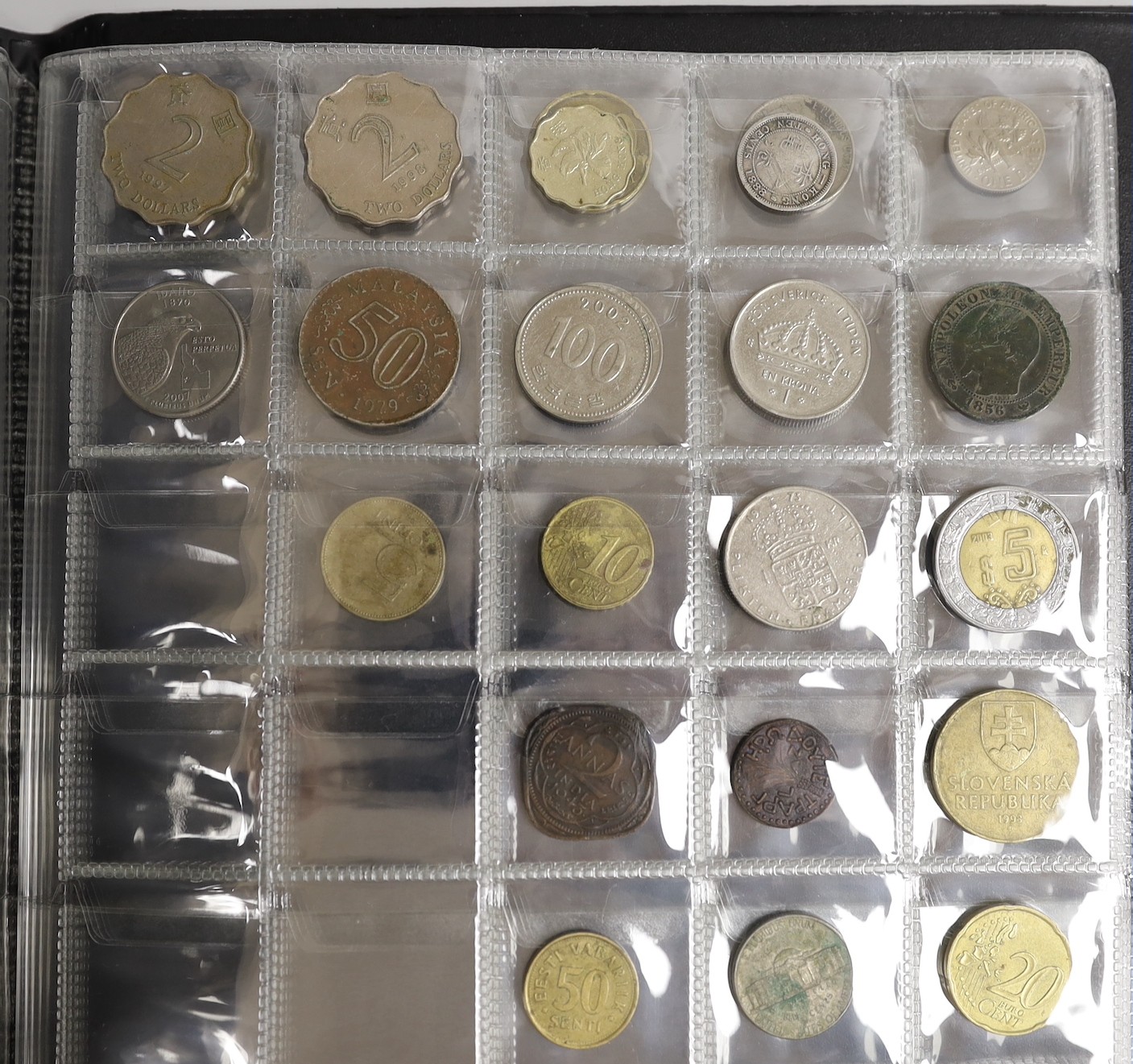 A collection of 20th century coinage